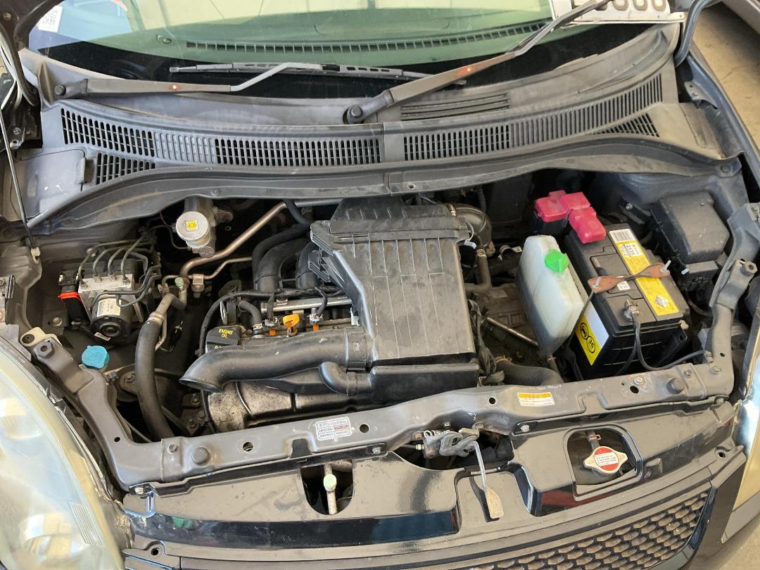 Photo '16' of Suzuki Swift