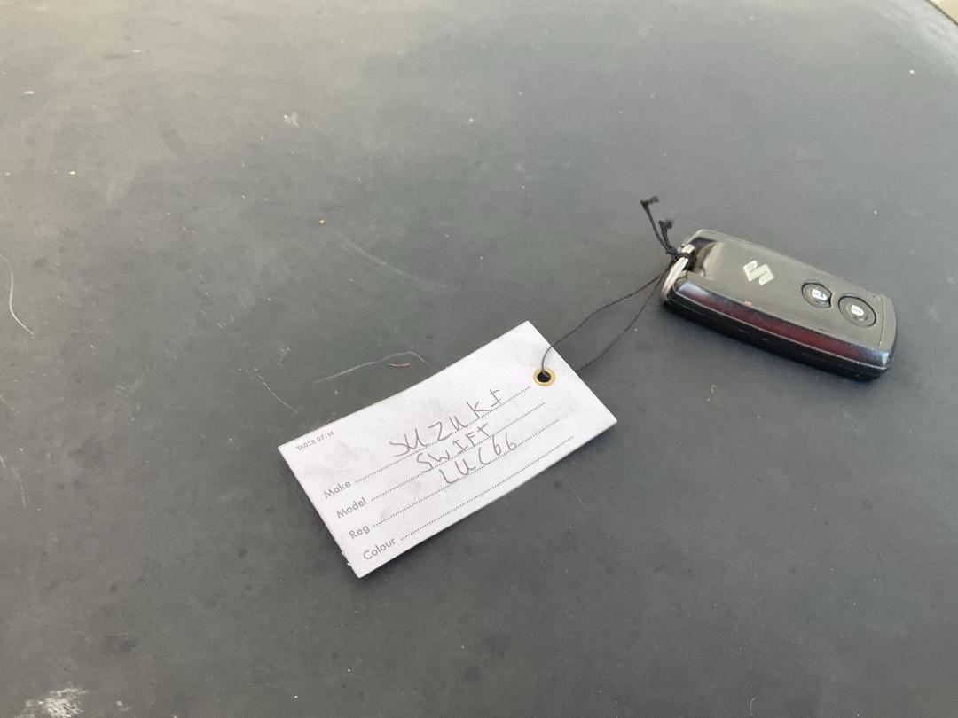 Photo '19' of Suzuki Swift