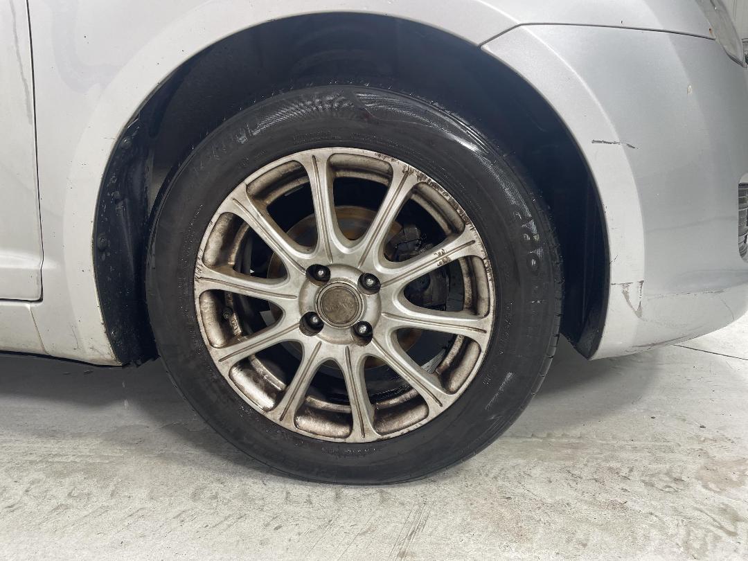 Photo '7' of Suzuki Swift Photo '7' of Suzuki Swift