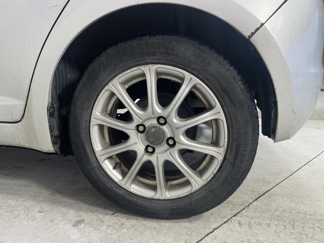 Photo '9' of Suzuki Swift Photo '9' of Suzuki Swift