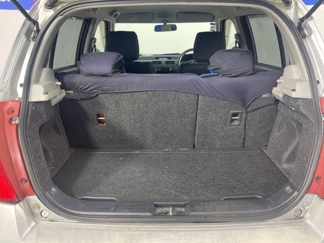 Photo '12' of Suzuki Swift Photo '12' of Suzuki Swift