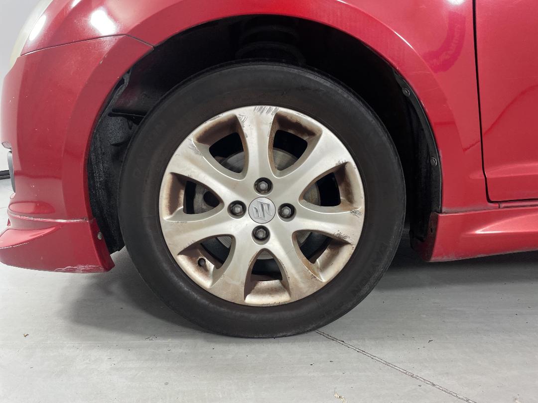 Photo '10' of Suzuki Swift