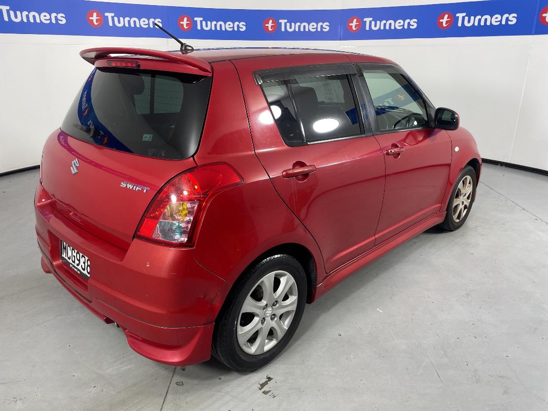 Photo '7' of Suzuki Swift