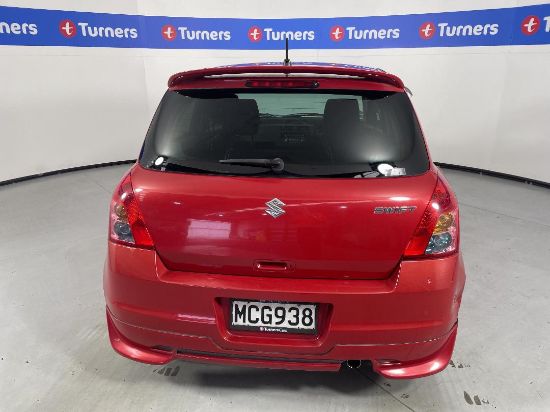 Photo '6' of Suzuki Swift