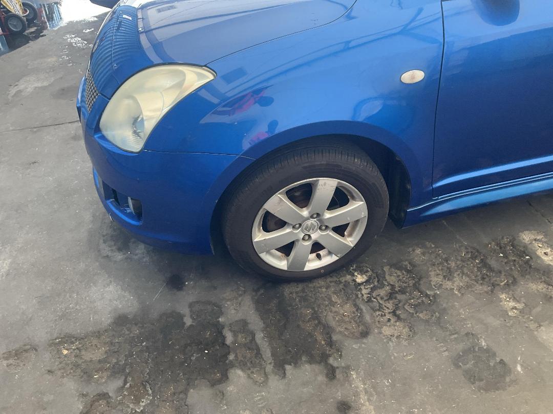 Photo '5' of Suzuki Swift