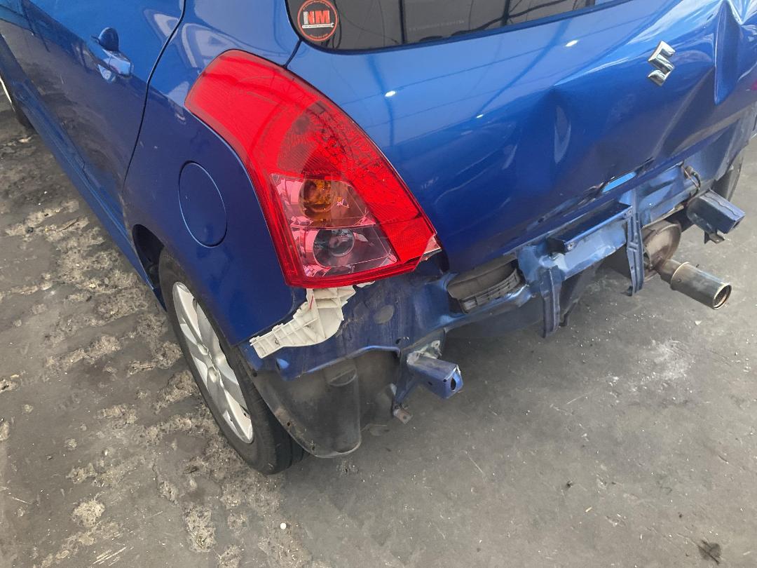 Photo '10' of Suzuki Swift