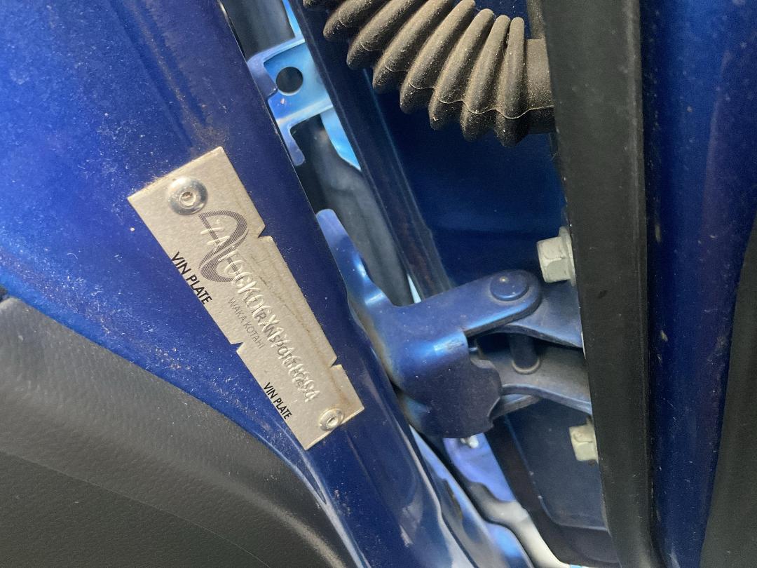 Photo '16' of Suzuki Swift