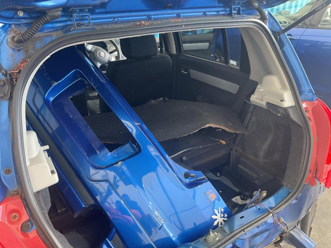 Photo '22' of Suzuki Swift