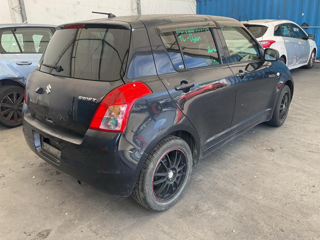 Photo '6' of Suzuki Swift Photo '6' of Suzuki Swift