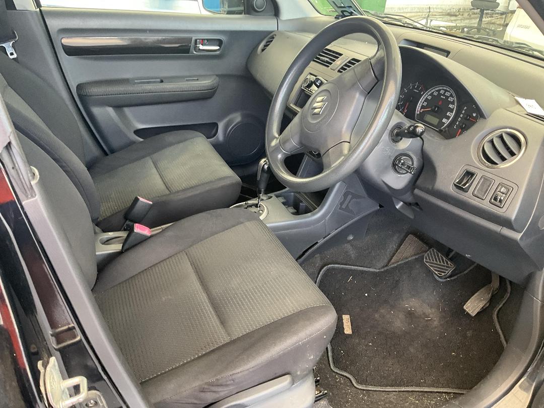 Photo '9' of Suzuki Swift Photo '9' of Suzuki Swift