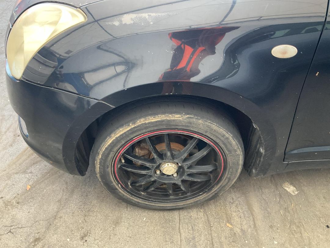 Photo '21' of Suzuki Swift Photo '21' of Suzuki Swift