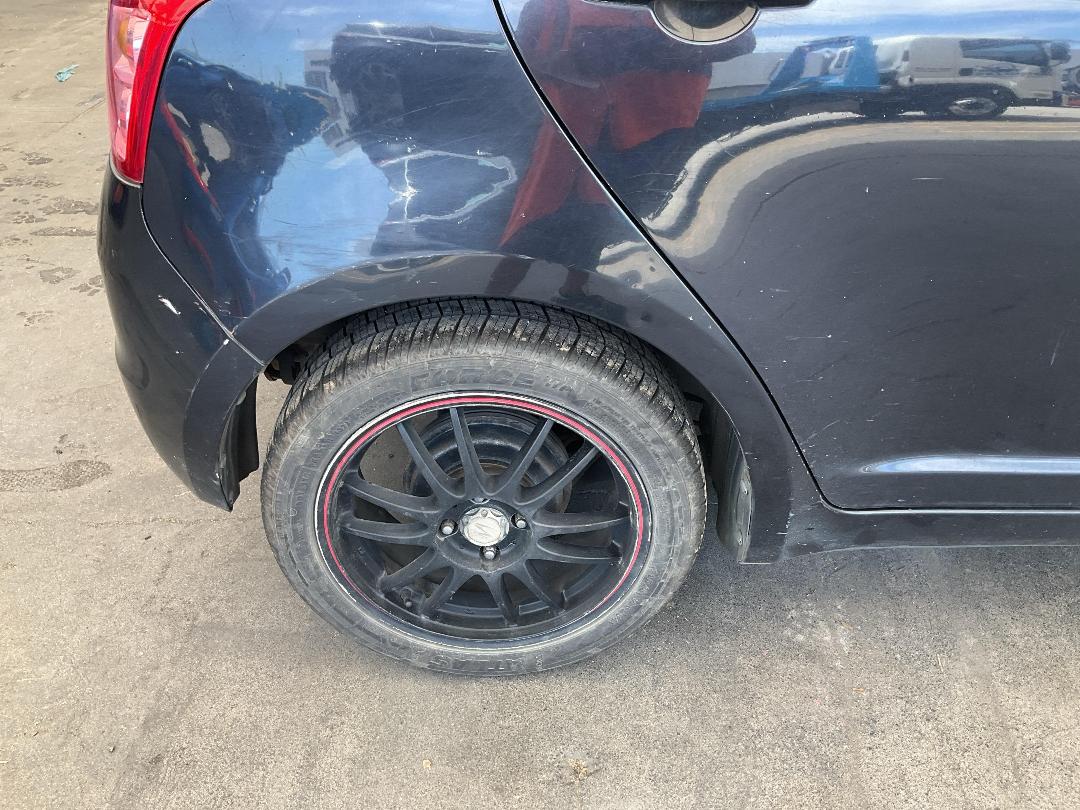 Photo '19' of Suzuki Swift Photo '19' of Suzuki Swift