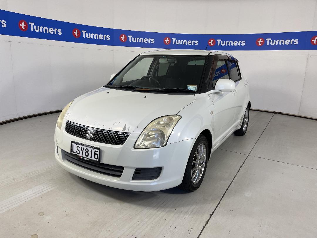 Photo '4' of Suzuki Swift