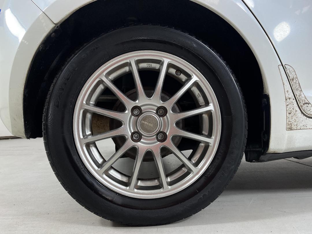 Photo '12' of Suzuki Swift