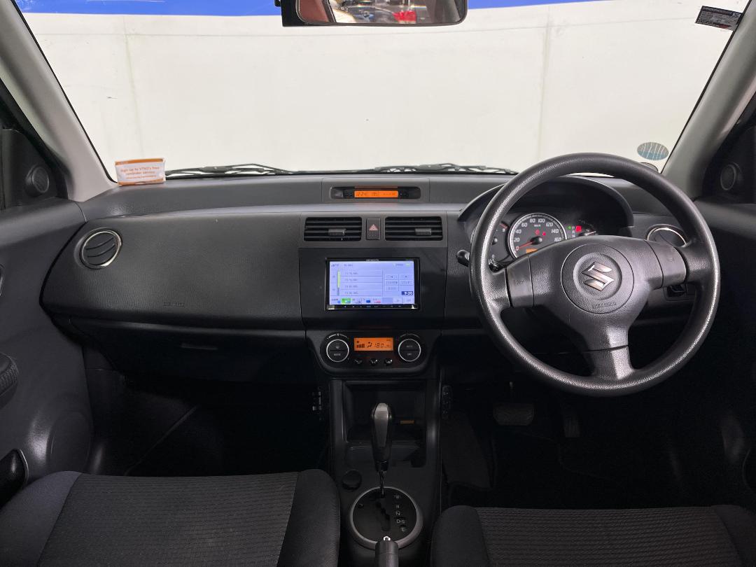 Photo '17' of Suzuki Swift