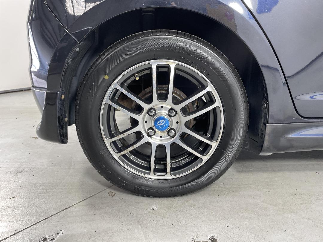 Photo '12' of Suzuki Swift