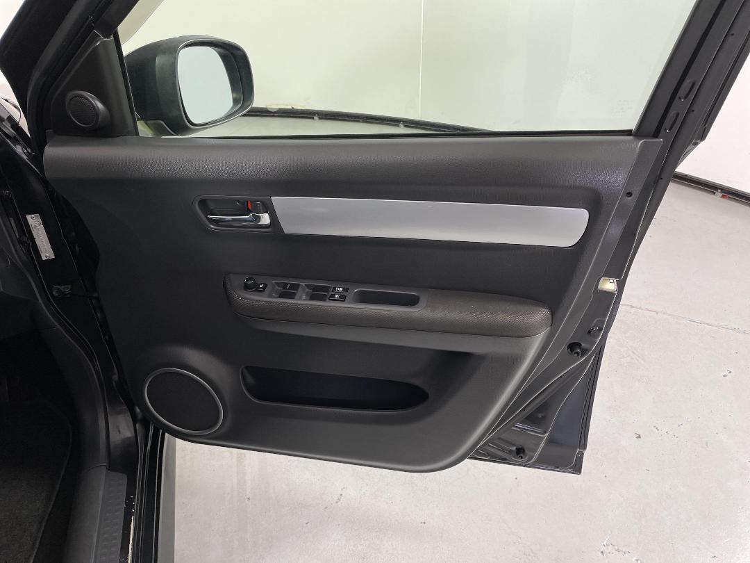 Photo '15' of Suzuki Swift