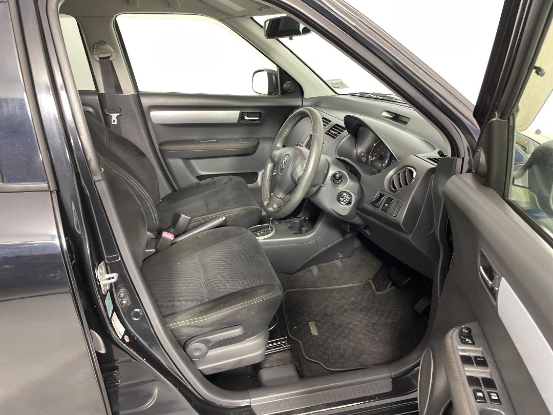 Photo '16' of Suzuki Swift