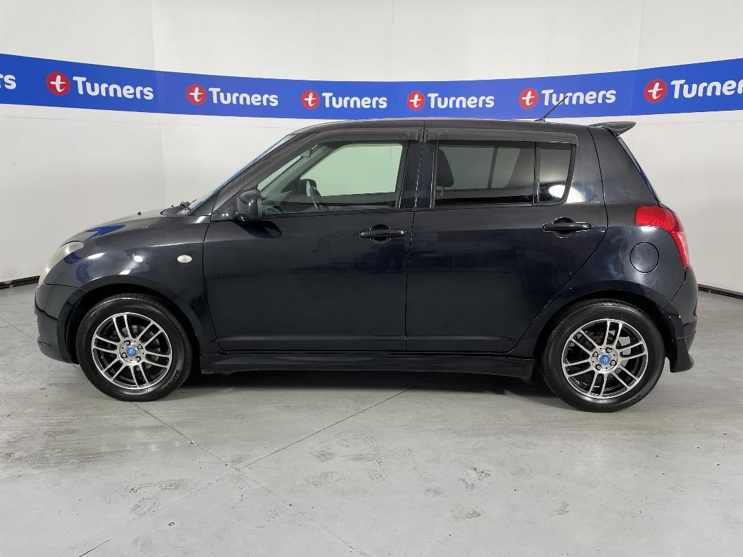 Photo '26' of Suzuki Swift