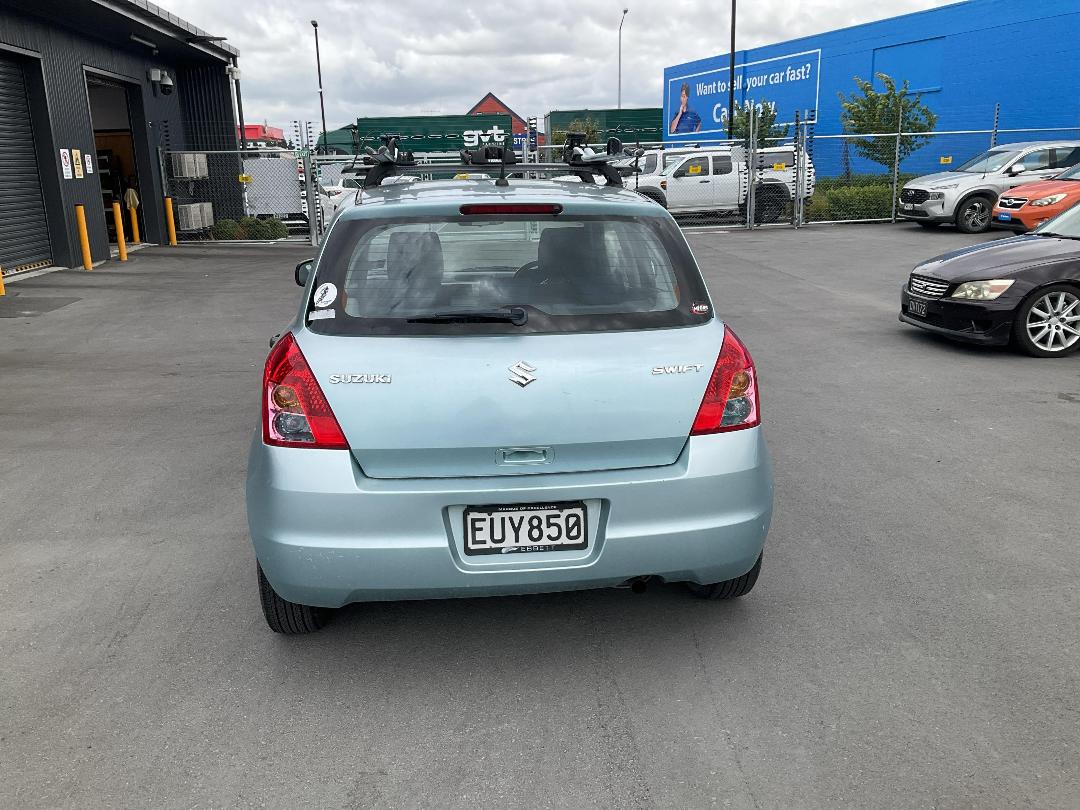 Photo '4' of Suzuki Swift Glxa Photo '4' of Suzuki Swift Glxa