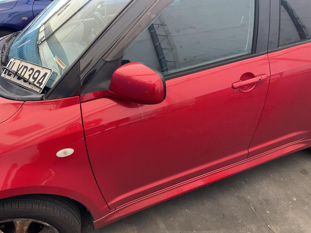 Photo '8' of Suzuki Swift Photo '8' of Suzuki Swift