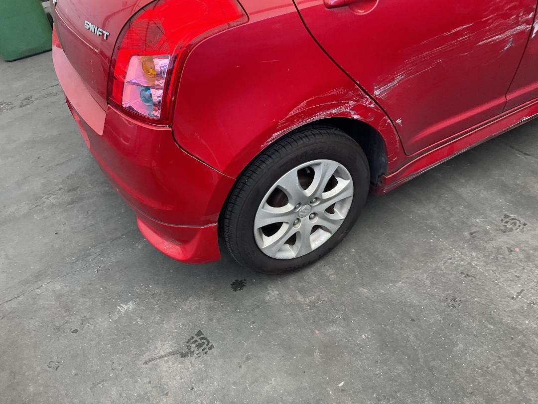 Photo '13' of Suzuki Swift Photo '13' of Suzuki Swift