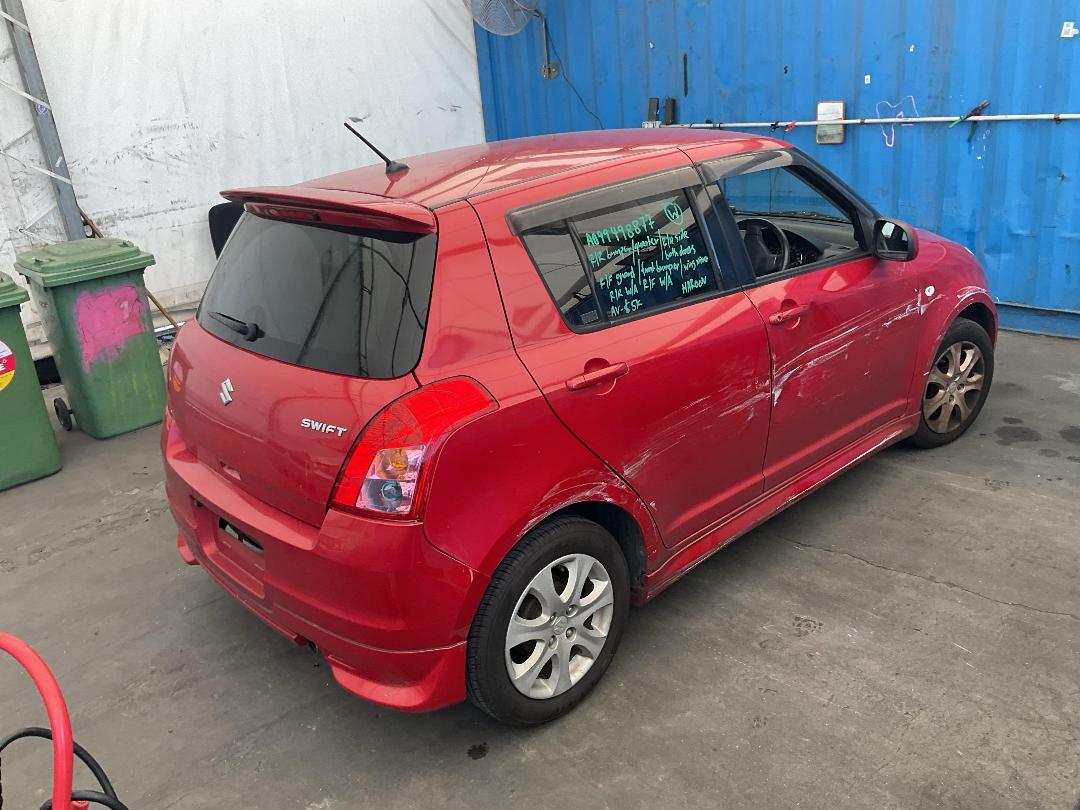 Photo '12' of Suzuki Swift Photo '12' of Suzuki Swift