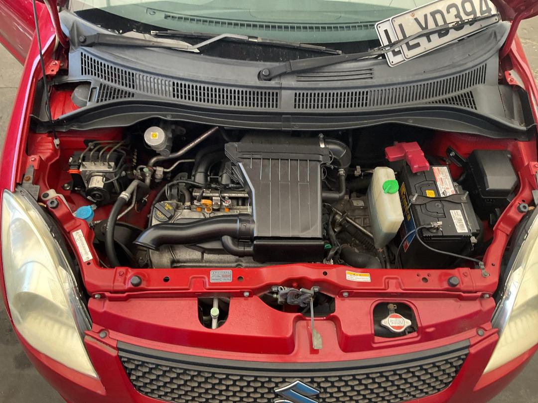 Photo '15' of Suzuki Swift Photo '15' of Suzuki Swift