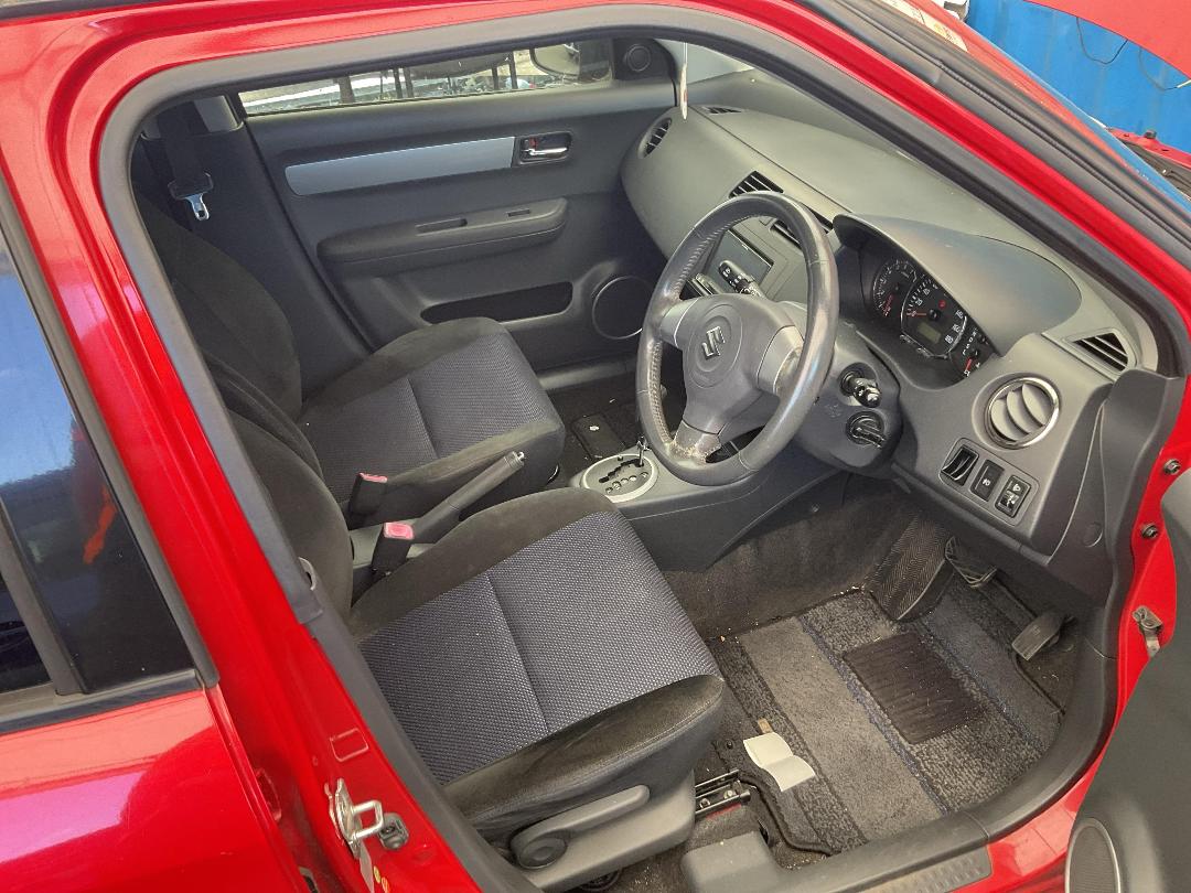 Photo '19' of Suzuki Swift Photo '19' of Suzuki Swift