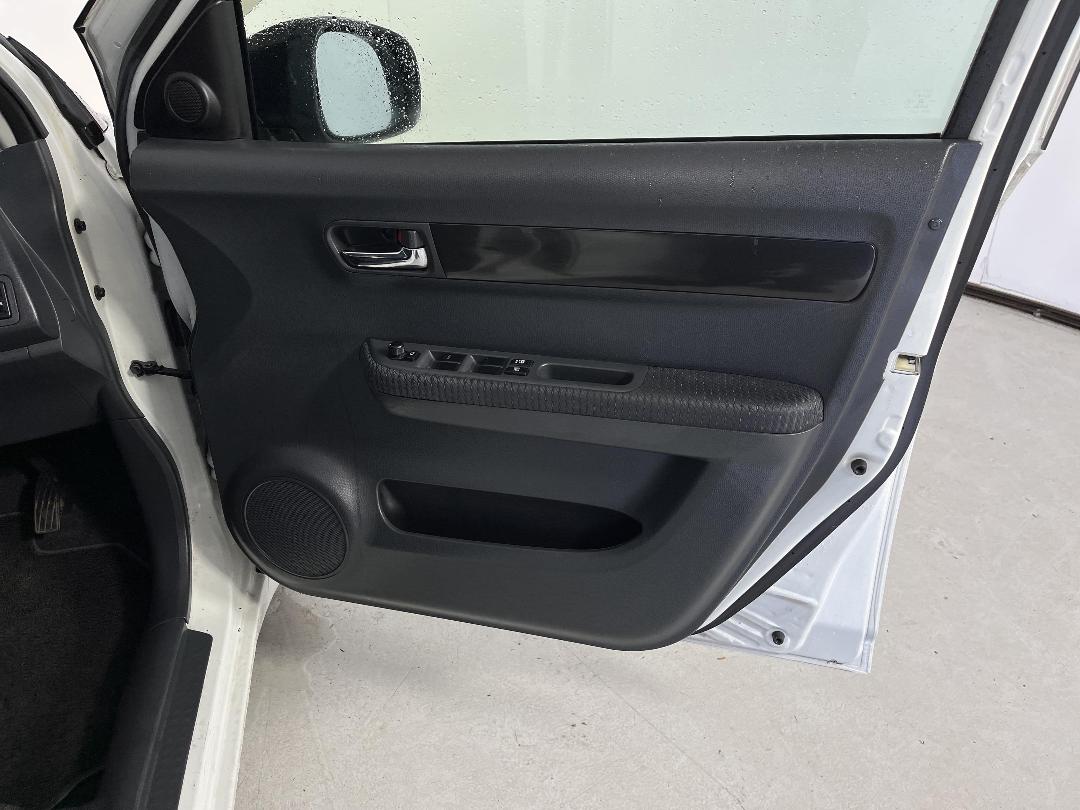 Photo '15' of Suzuki Swift