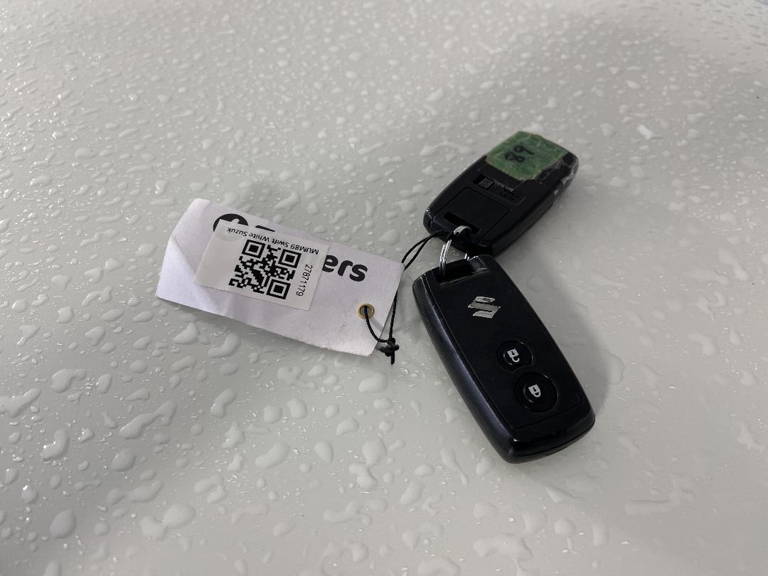 Photo '22' of Suzuki Swift