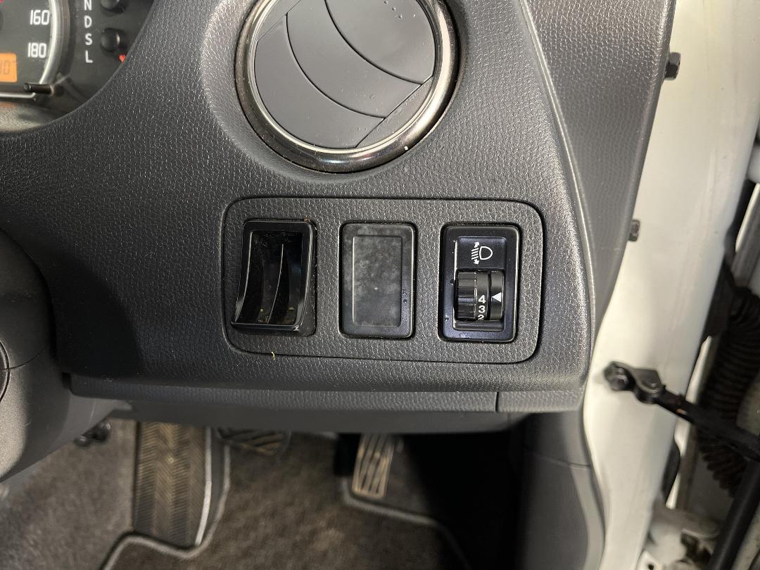 Photo '24' of Suzuki Swift