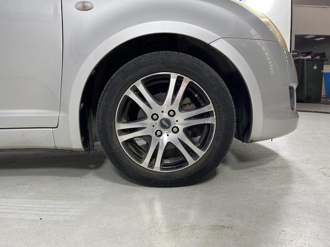 Photo '9' of Suzuki Swift