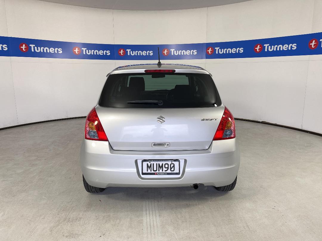 Photo '6' of Suzuki Swift