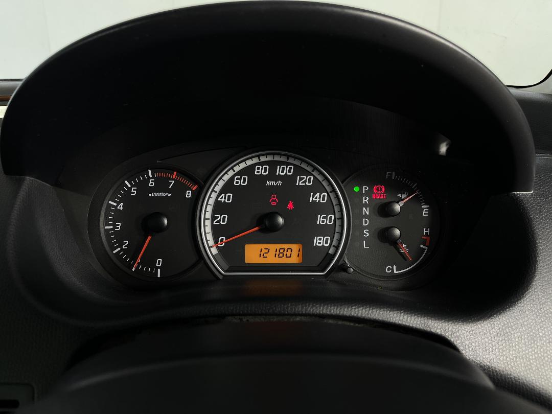 Photo '21' of Suzuki Swift