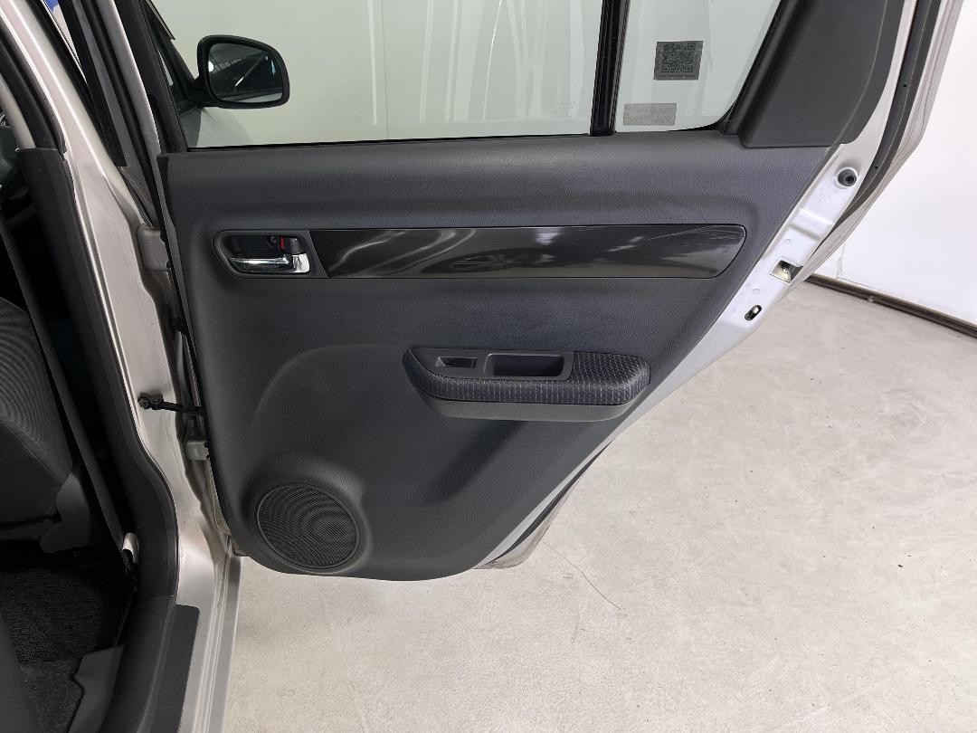 Photo '19' of Suzuki Swift