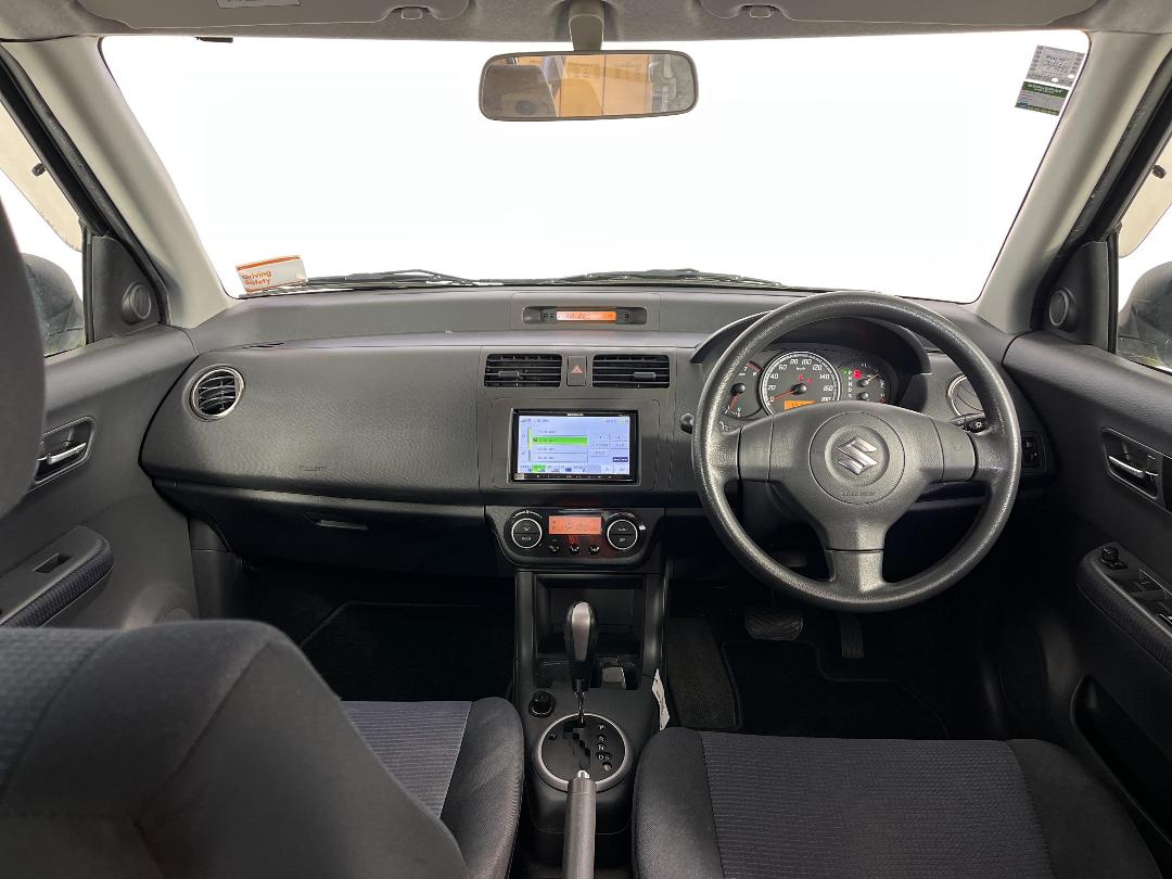 Photo '17' of Suzuki Swift