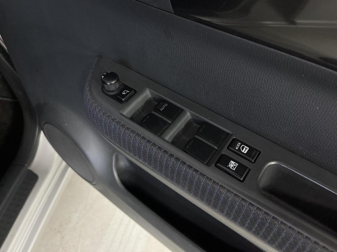 Photo '23' of Suzuki Swift