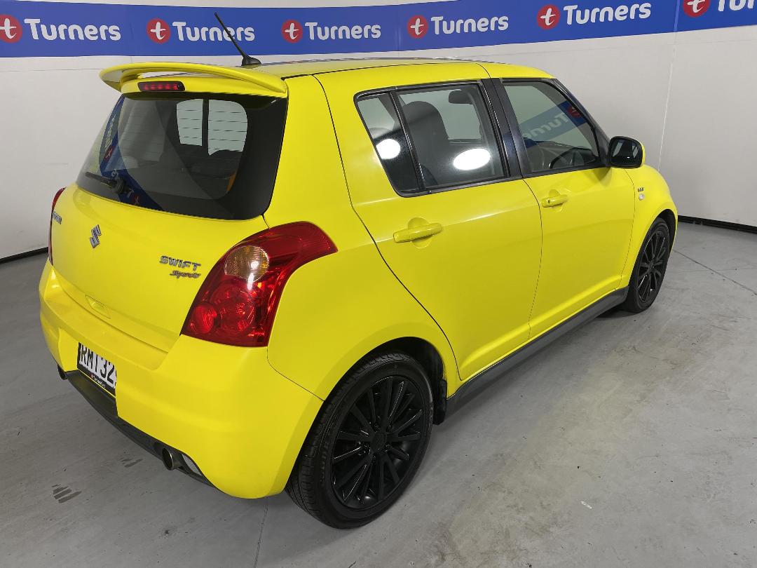 Photo '7' of Suzuki Swift