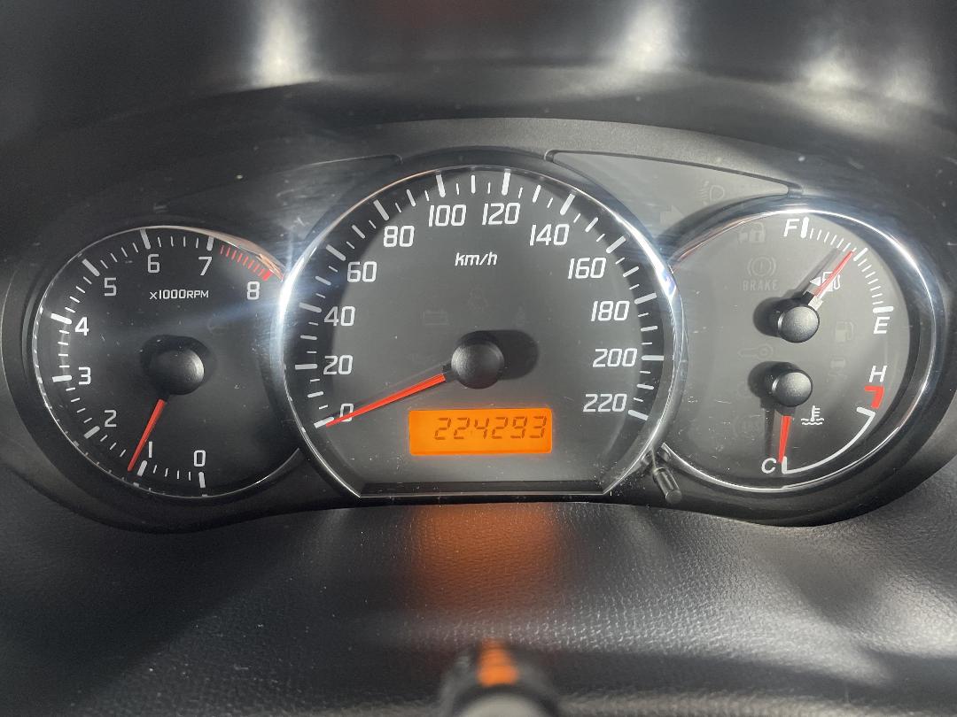 Photo '21' of Suzuki Swift