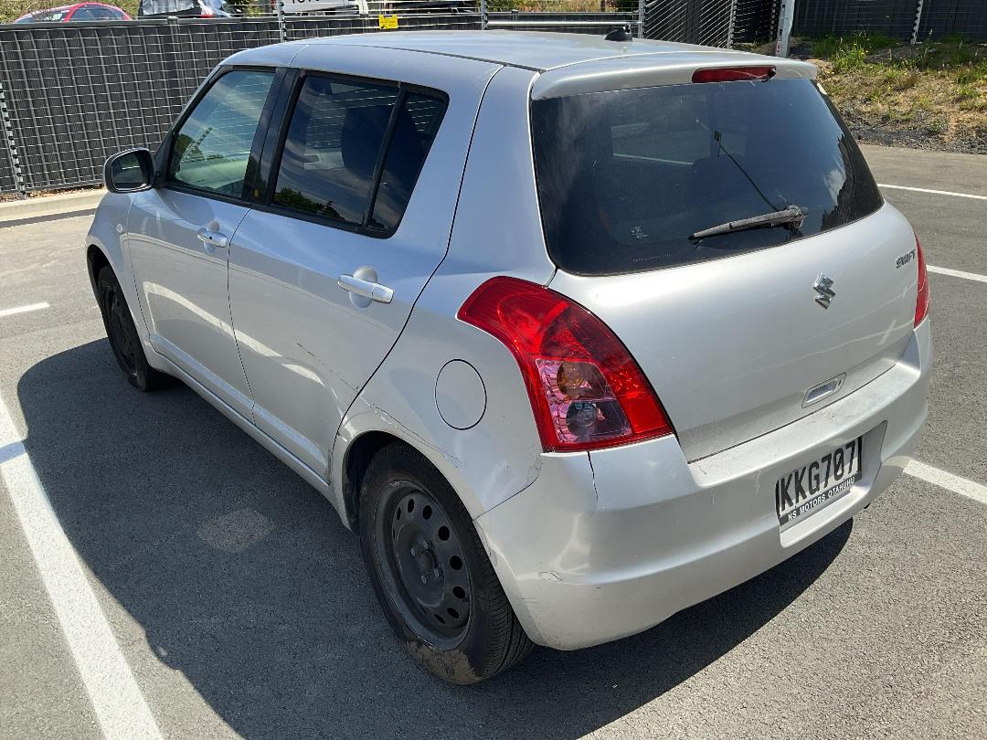 Photo '3' of Suzuki Swift