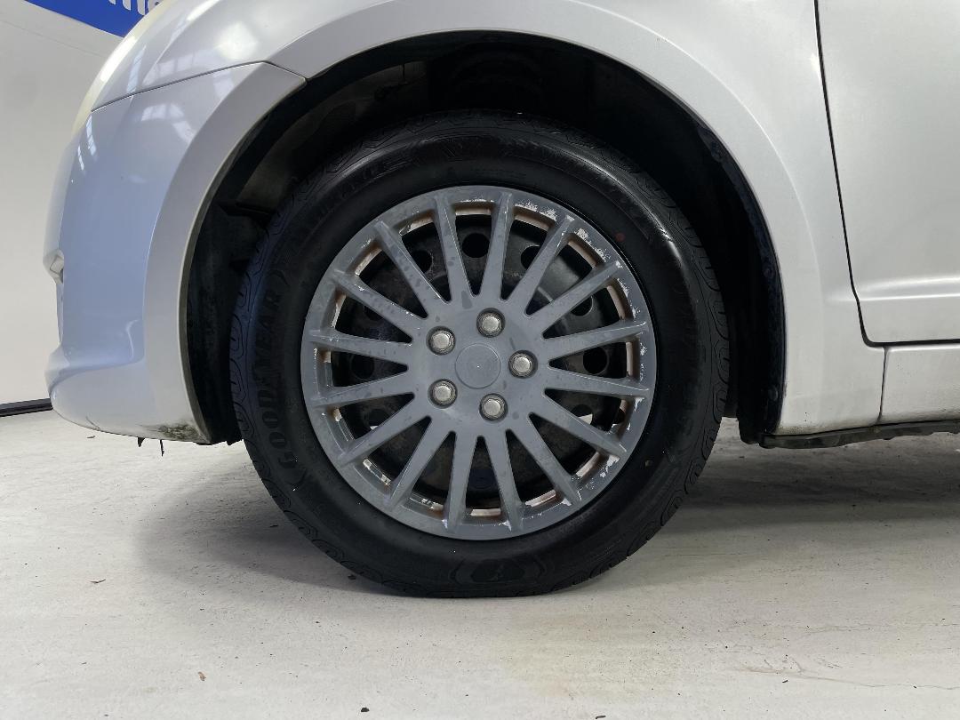 Photo '10' of Suzuki Swift