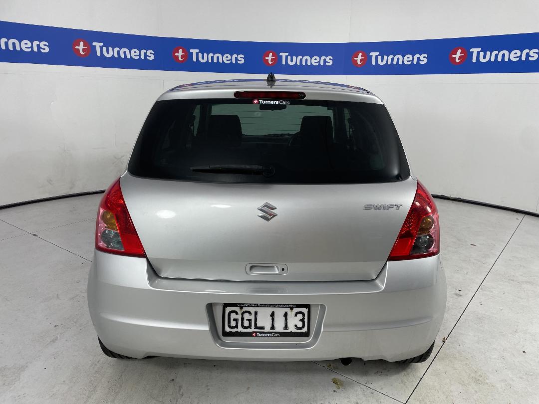 Photo '6' of Suzuki Swift