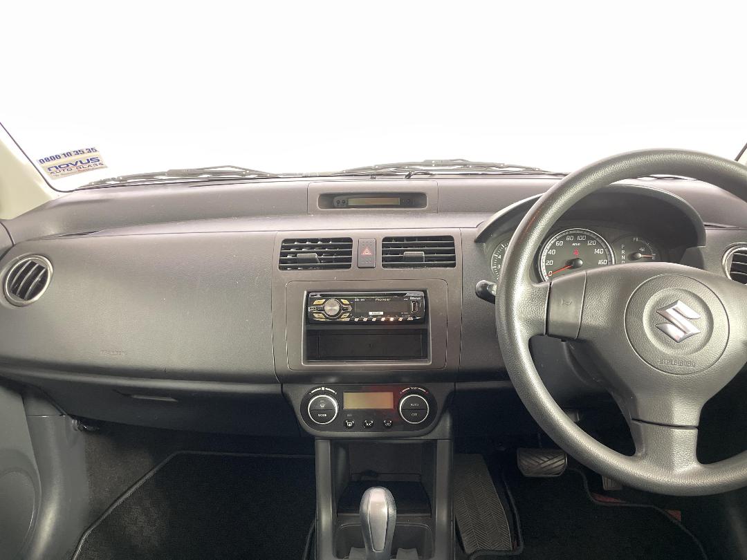 Photo '17' of Suzuki Swift