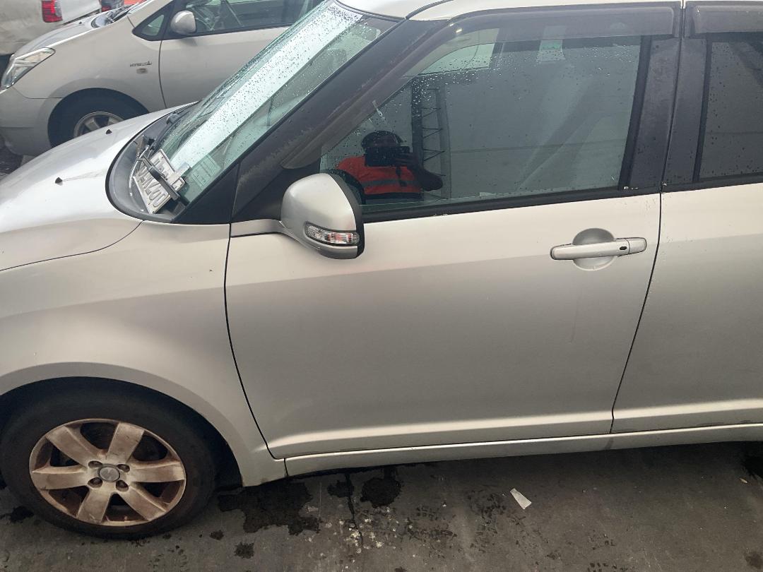 Photo '7' of Suzuki Swift