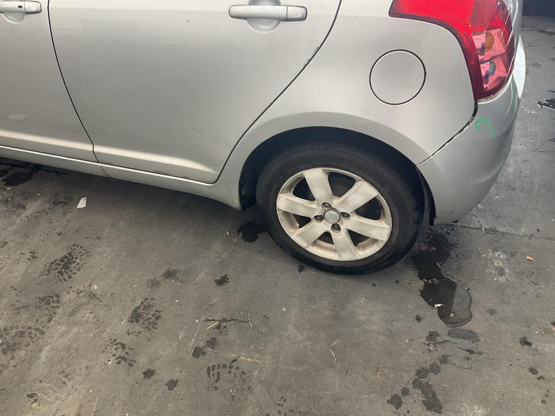 Photo '9' of Suzuki Swift