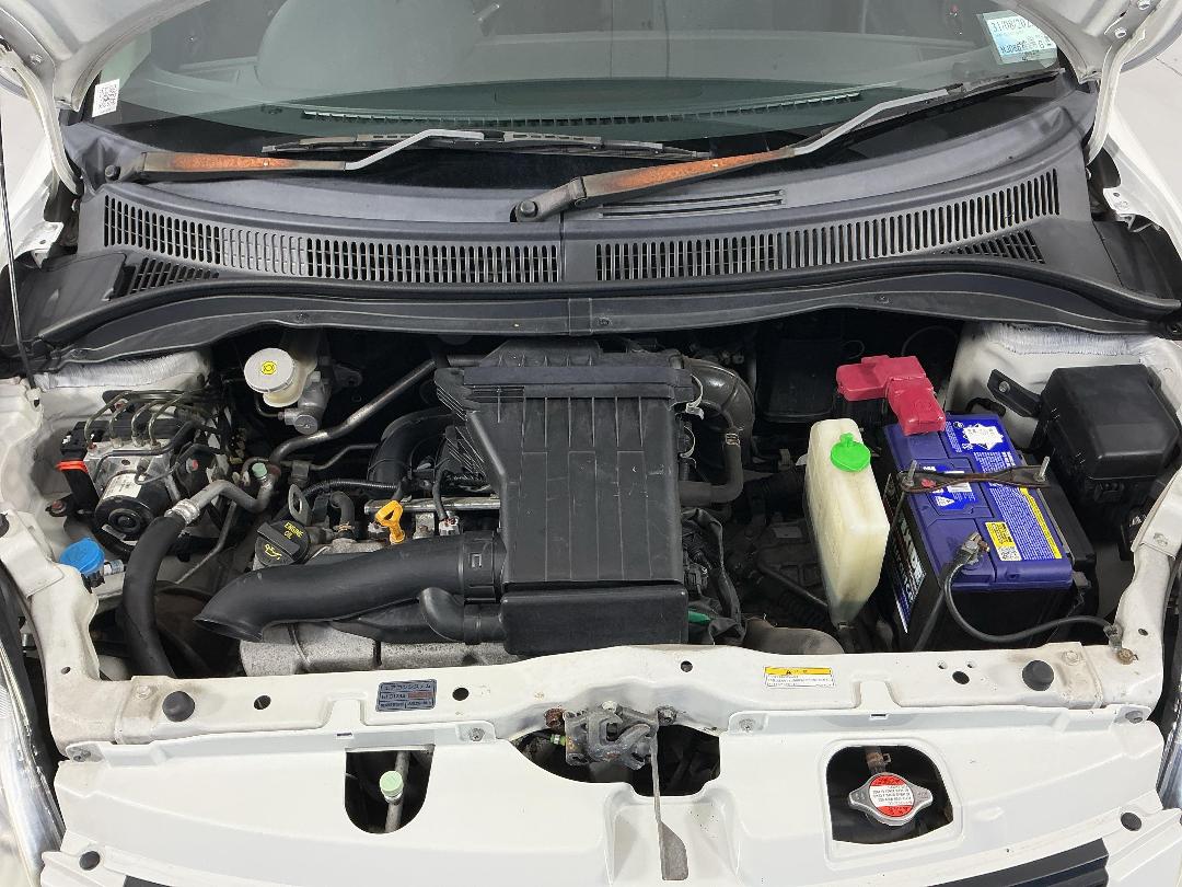 Photo '13' of Suzuki Swift Photo '13' of Suzuki Swift