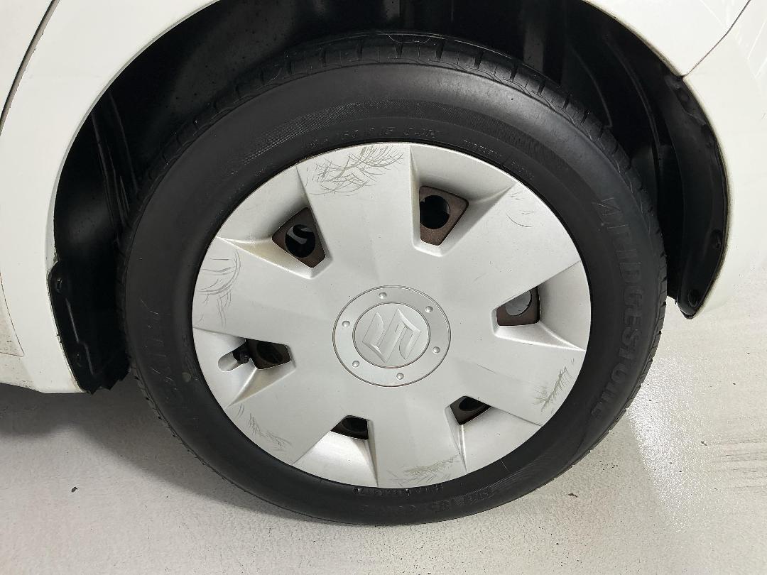 Photo '11' of Suzuki Swift Photo '11' of Suzuki Swift