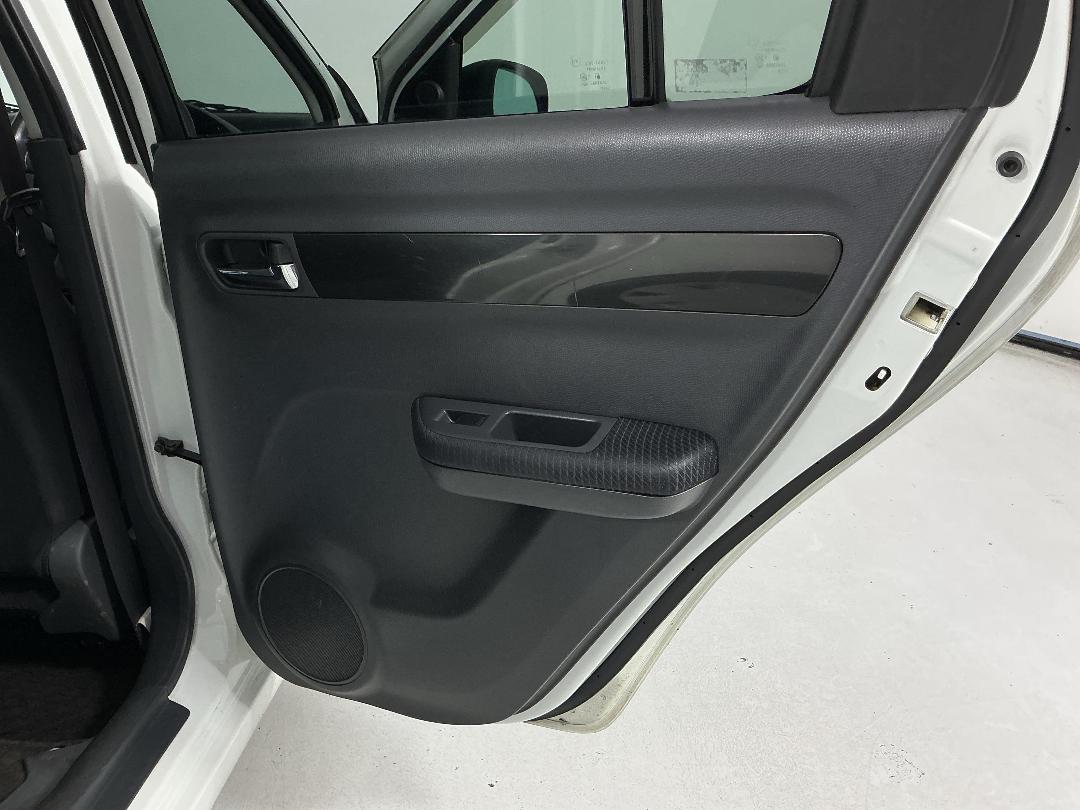 Photo '19' of Suzuki Swift Photo '19' of Suzuki Swift