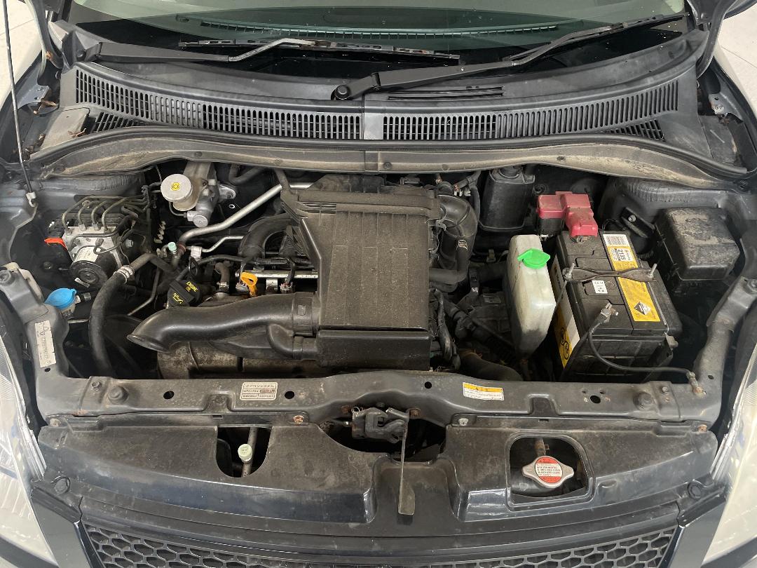 Photo '13' of Suzuki Swift